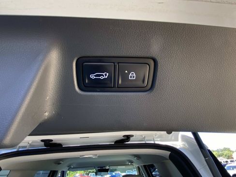 Used 2024 Hyundai Santa Fe SEL FWD image 8