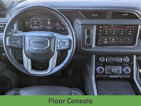 Used 2024 GMC Yukon XL Denali image 28