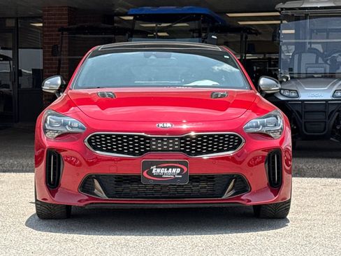 Used 2018 Kia Stinger GT2 AWD/4WD image 2