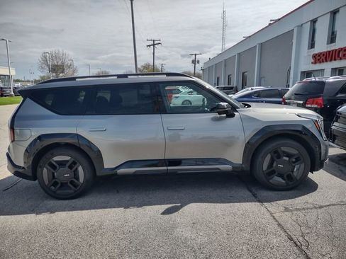 Certified 2024 Kia EV9 GT-Line image 11