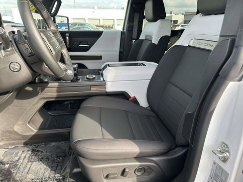 New 2025 GMC Hummer EV 3X w/ Battery Pack, 24 Module Pack image 19