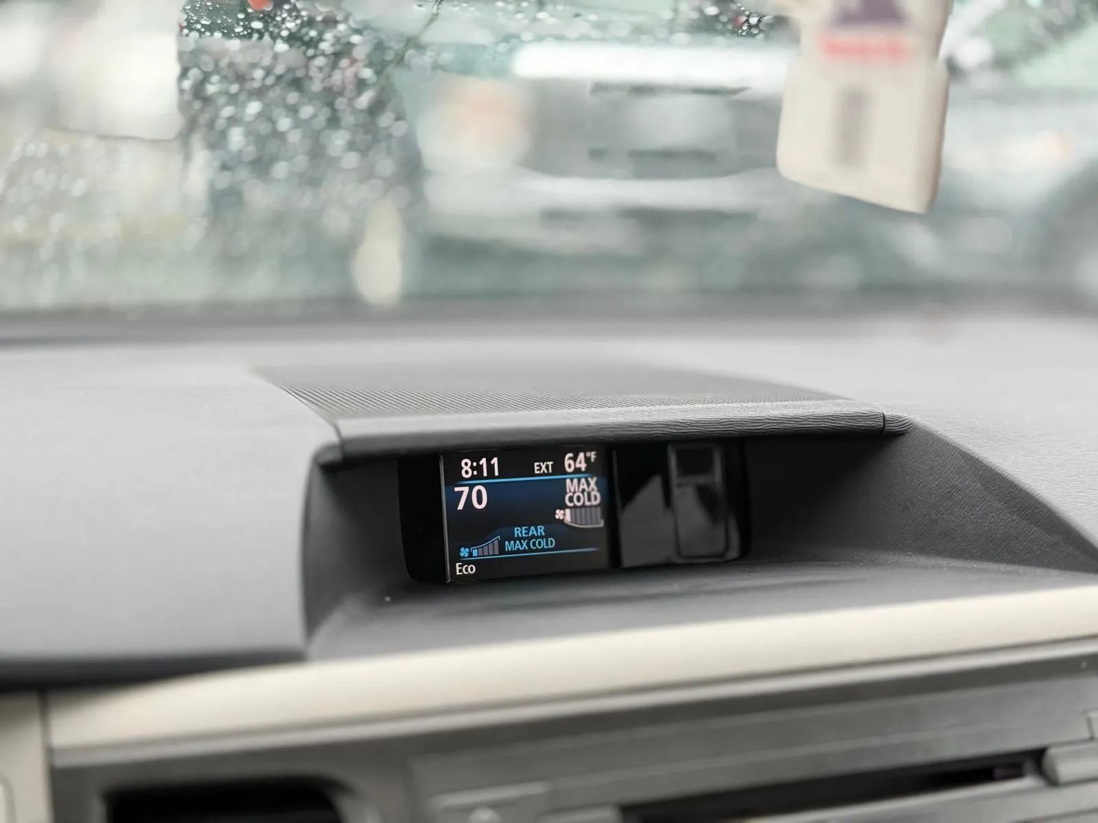 Used 2011 Toyota Sienna XLE w/ Entertainment Pkg FWD image 21
