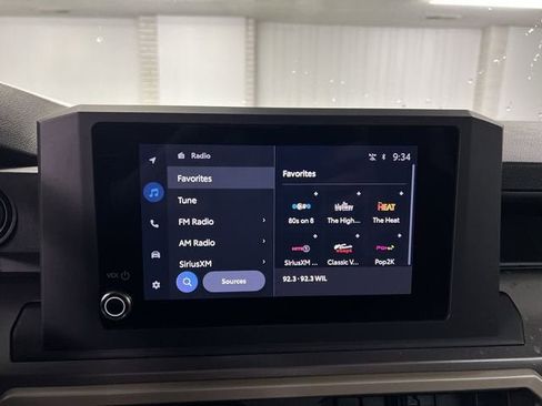 Used 2025 Toyota Tacoma SR5 image 13