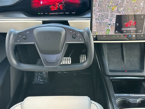 Used 2022 Tesla Model X Plaid AWD/4WD image 14