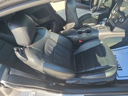 Used 2022 Ford Mustang Premium image 20