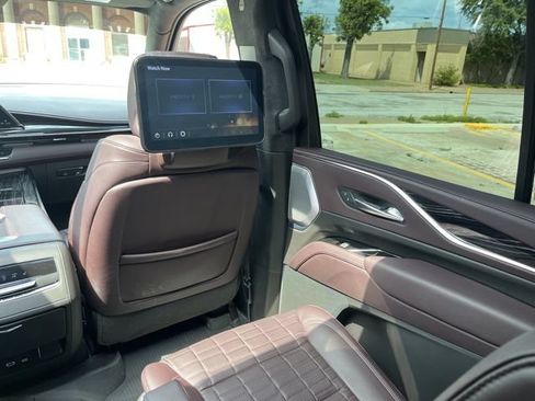 Used 2023 Cadillac Escalade V AWD/4WD image 40