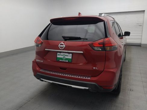 Used 2017 Nissan Rogue SL w/ SL Premium Package FWD image 7