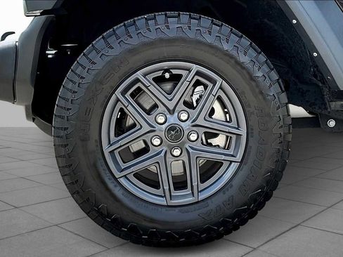 Used 2024 Jeep Wrangler Sport S image 9