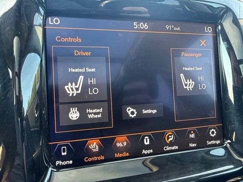 Used 2018 Jeep Compass Limited w/ Navigation Group AWD/4WD image 14