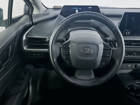 Used 2025 Toyota Prius LE image 17