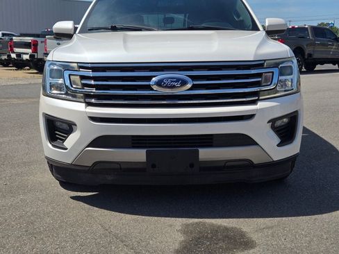 Used 2018 Ford Expedition XLT RWD image 8