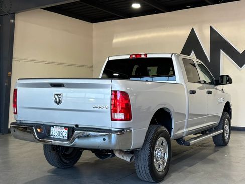 Used 2016 RAM 2500 Tradesman w/ Chrome Appearance Group AWD/4WD image 4