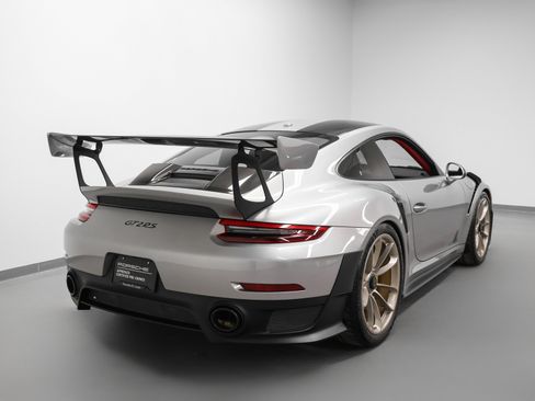 Certified 2019 Porsche 911 GT2 RS image 12