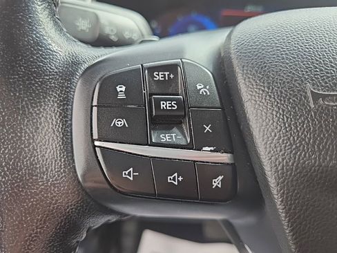 Used 2020 Ford Escape Titanium image 22