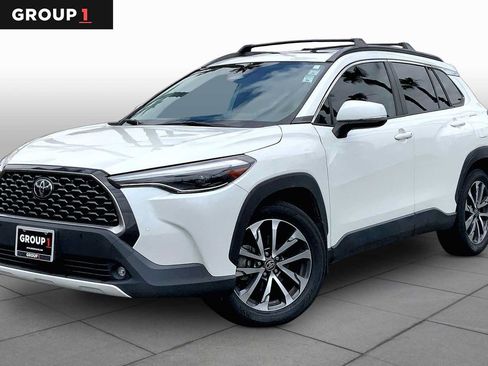 Certified 2023 Toyota Corolla Cross XLE w/ Convenience Package FWD image 1