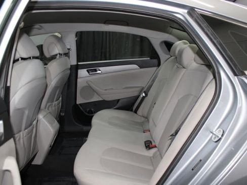 Used 2016 Hyundai Sonata SE image 18