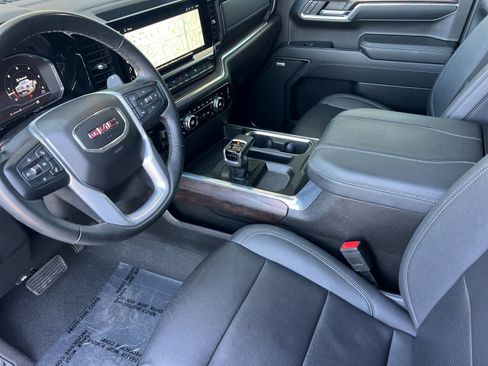 Used 2024 GMC Sierra 1500 SLT w/ SLT Premium Plus Package AWD/4WD image 10