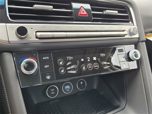 New 2026 Genesis G70 2.5T Prestige image 9