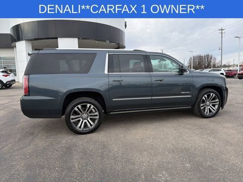 Used 2020 GMC Yukon XL Denali w/ Denali Premium Package image 13