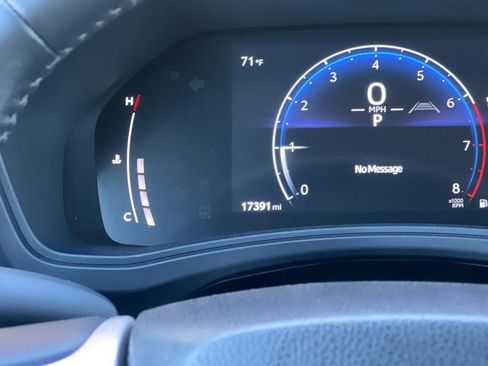 Used 2025 Toyota Grand Highlander XLE image 29