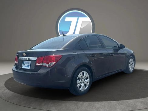 Used 2014 Chevrolet Cruze LS FWD image 9