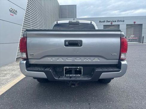 Used 2017 Toyota Tacoma TRD Sport w/ Tow Package (A/T) AWD/4WD image 31