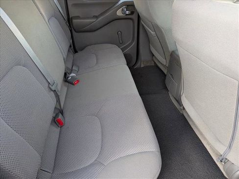 Used 2018 Nissan Frontier S image 18