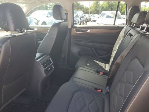Certified 2024 Volkswagen Atlas SE FWD image 16