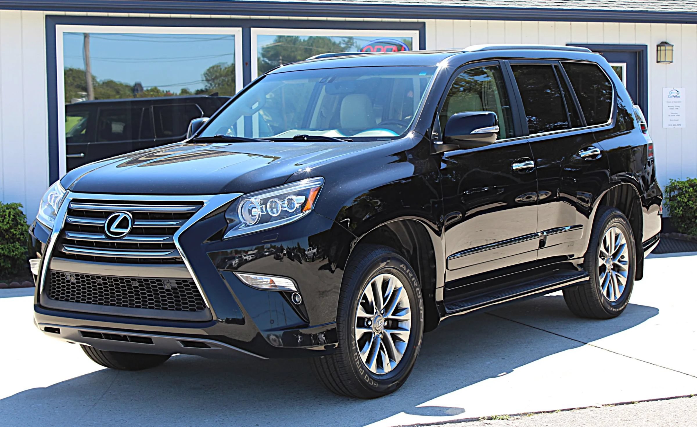 Used 2017 Lexus GX 460 Luxury w/ Preferred Accessory Package AWD/4WD image 1