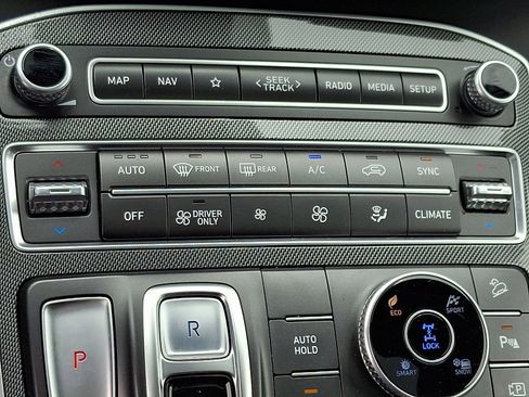 Certified 2023 Hyundai Santa Fe Limited AWD/4WD image 16