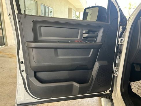 Used 2016 RAM 1500 Express RWD image 34