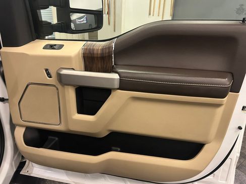 Used 2019 Ford F150 Lariat AWD/4WD image 16