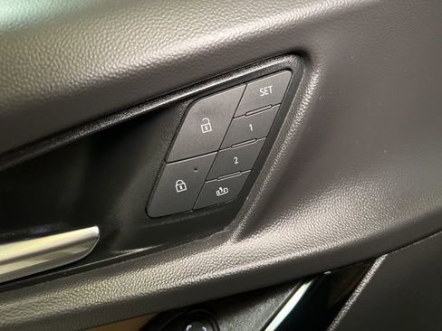 Used 2025 Chevrolet Equinox ACTIV w/ Safety and Technology Package image 51