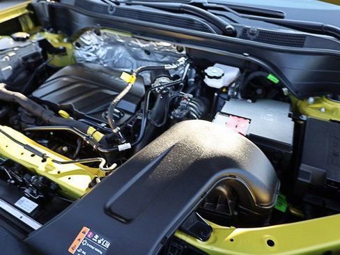 Used 2025 Chevrolet Trax ACTIV image 25