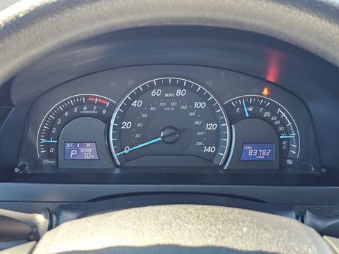 Used 2015 Toyota Camry LE FWD image 12