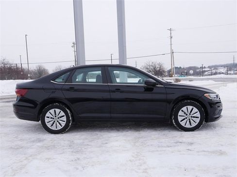 Used 2019 Volkswagen Jetta S w/ Driver Assistance Package image 8