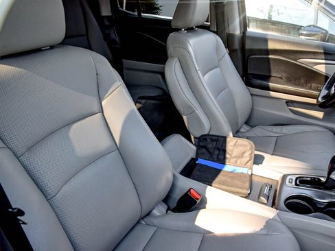 Used 2019 Honda Ridgeline RTL image 21