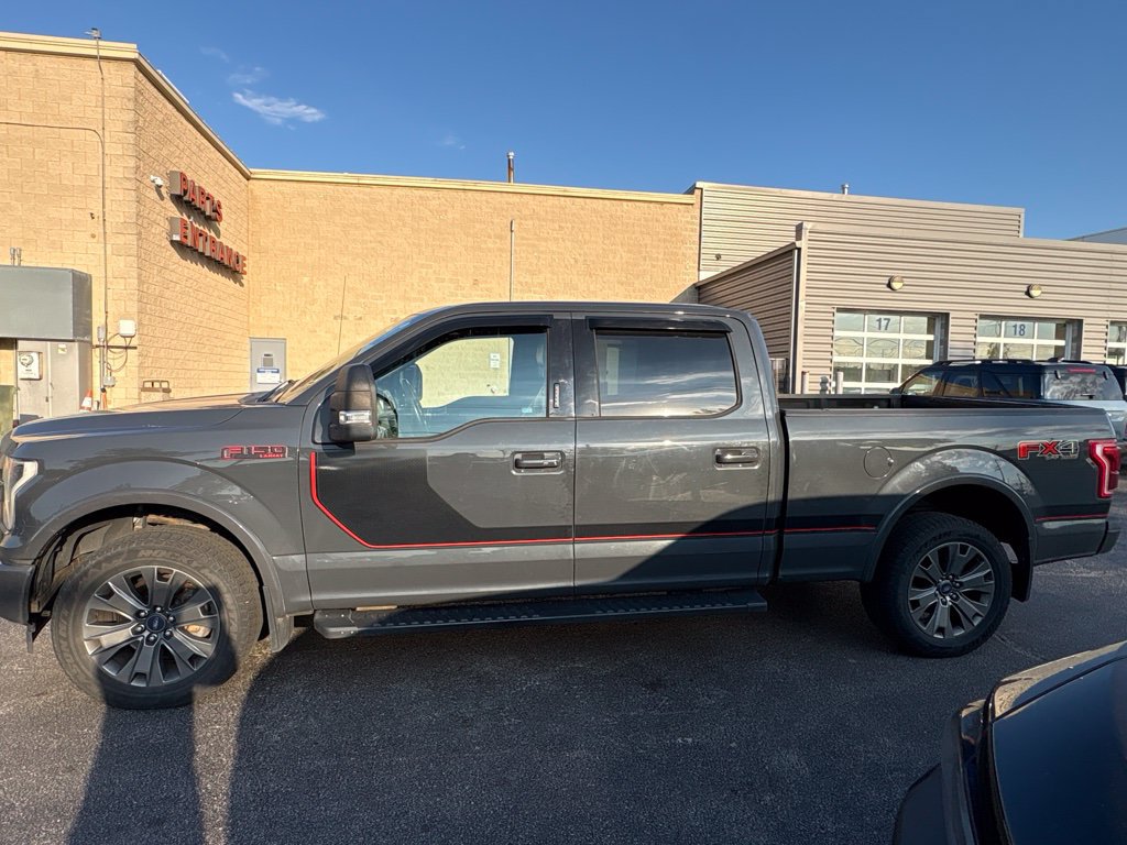Used 2017 Ford F150 Lariat w/ Equipment Group 502A Luxury AWD/4WD image 13