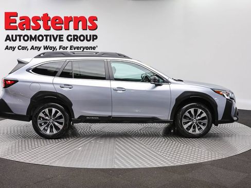 Used 2023 Subaru Outback Limited AWD/4WD image 4