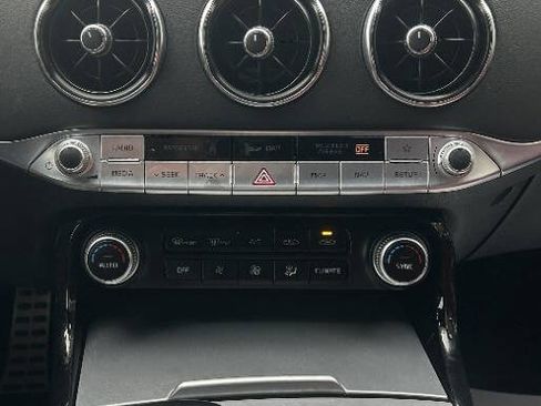 Used 2018 Kia Stinger GT2 image 21