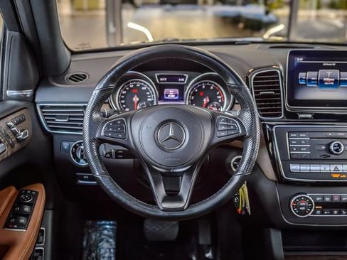 Used 2018 Mercedes-Benz GLS 550 4MATIC w/ Offroad Package image 30
