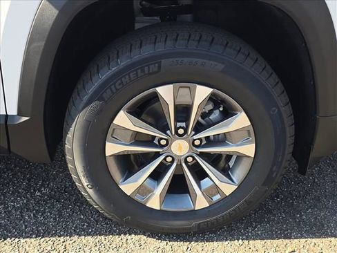 New 2026 Chevrolet Equinox LT AWD/4WD image 32