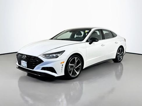 Used 2023 Hyundai Sonata SEL Plus FWD image 2
