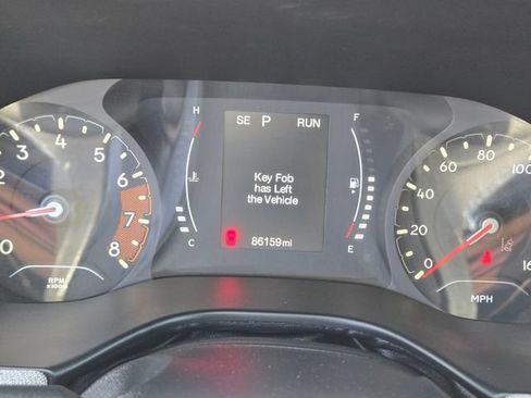 Used 2022 Jeep Compass Latitude FWD image 23