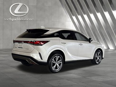 Used 2025 Lexus RX 350 FWD w/ Technology Package image 6