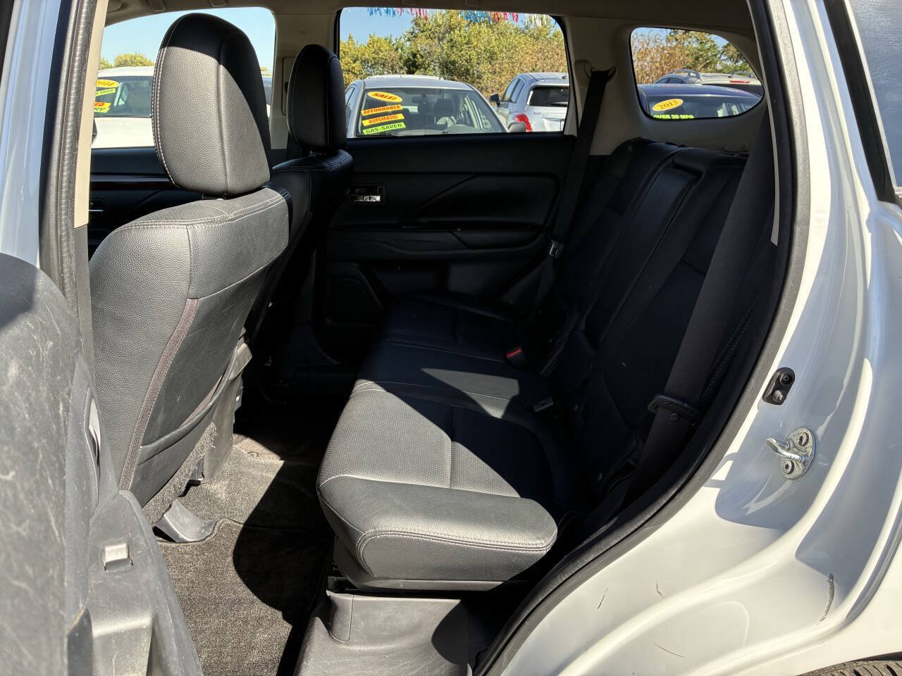 Used 2014 Mitsubishi Outlander GT AWD/4WD image 4