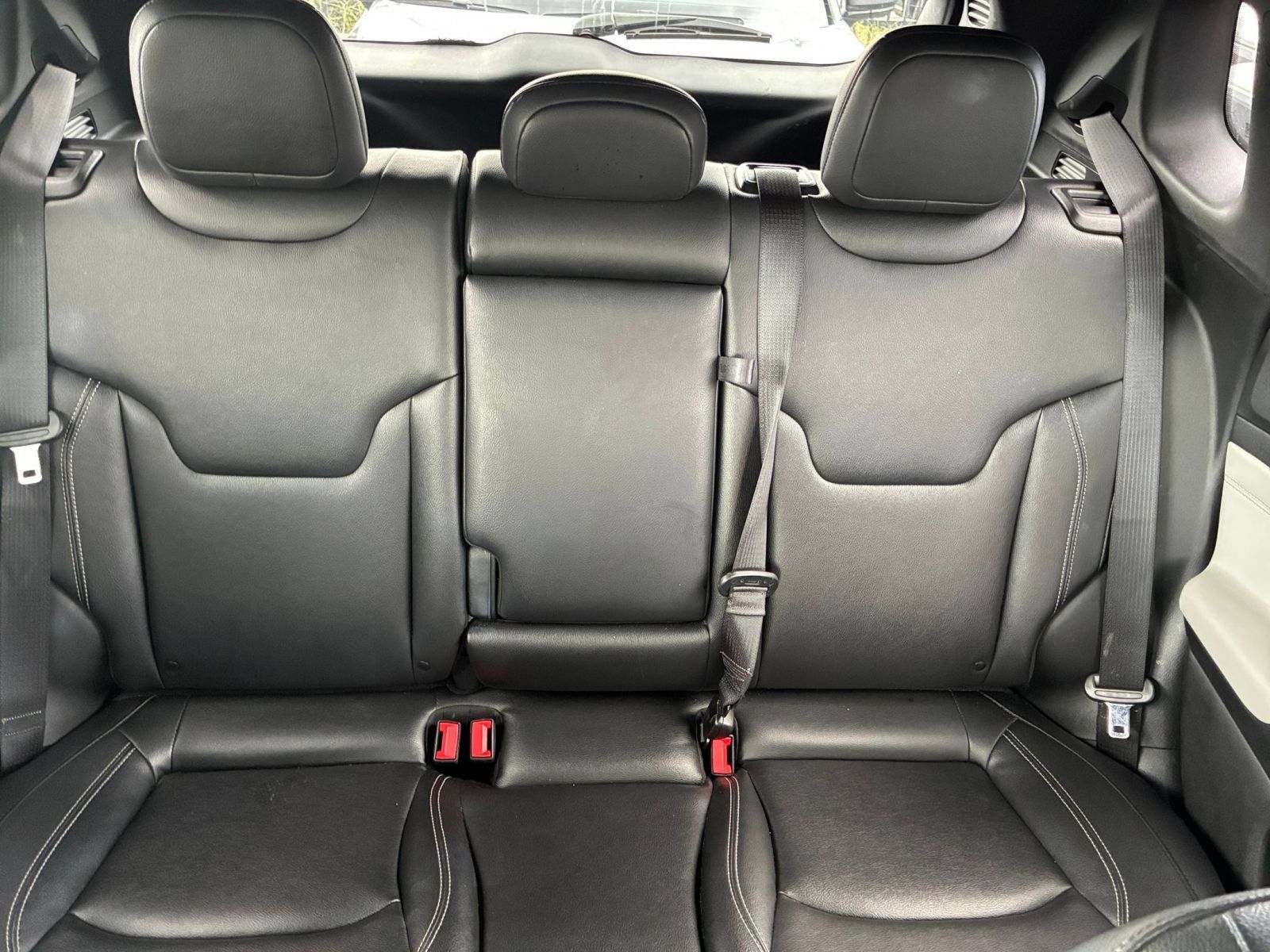 Used 2025 Jeep Compass Limited AWD/4WD image 36