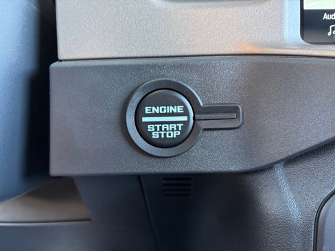 New 2025 Ford Bronco Outer Banks w/ Sasquatch Package image 29