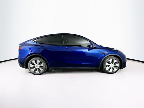 Used 2023 Tesla Model Y Long Range image 10