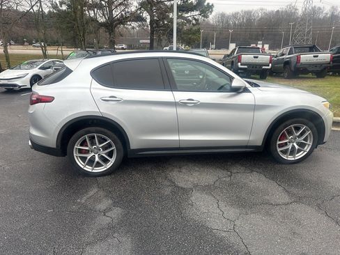 Used 2019 Alfa Romeo Stelvio Sport w/ Quick Order Package 22J Sport image 11